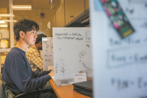 AI直接生成完整电池电解液配方