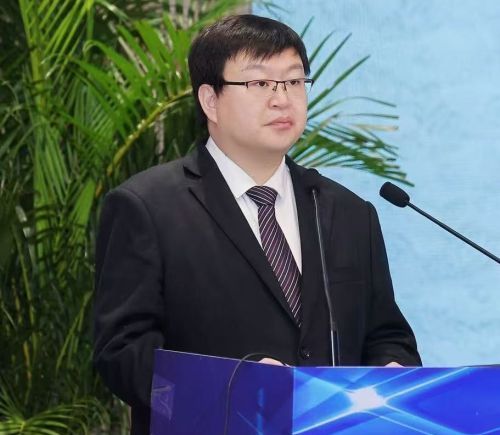 AI相对论：L3责任认定像甜咸难辨的面包，智驾技术迭代与法规代差仍是行业最大痛点