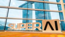 莫界受邀出席亚洲顶级AI盛会SuperAI，展示前沿AR光学成果 