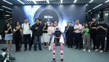 中国企业全球影响力对话启幕在即 20余位企业代表考察徐汇AI高地 