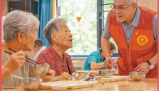 铸牢战斗堡垒 答好时代考卷 
