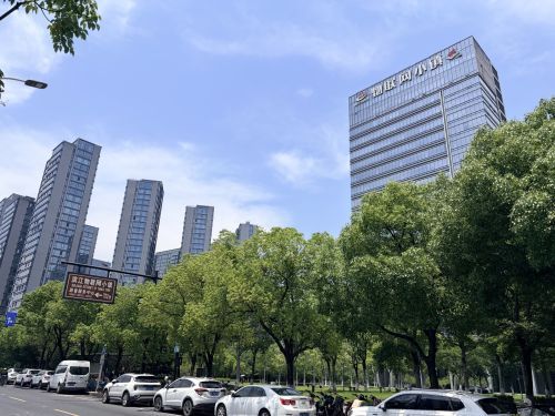 宇树科技IPO在即！“平均每平方公里超1家上市公司”，解码杭州滨江区靠硬科技跑出的城市价值逻辑