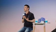 蔚来李斌：新能源技术路线正向纯电动收敛，因智驾系统造成的损失蔚来将兜底 