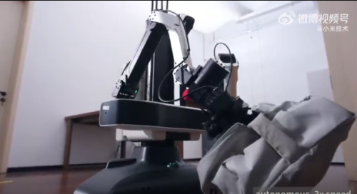 小米发布具身智能基底模型 Xiaomi-Robotics-1，探索物理 AI 的 Scaling 效应