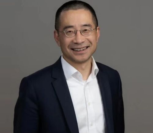 施耐德电气尹正：AI唱戏需软件搭台