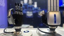 WAIC 2026：万拿机器人发布Std16A工业实战型灵巧手 