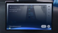 Waymo 首款从零设计网约车 Ojai 亮相：搭载 Gemini 车机，三屏各有分工 